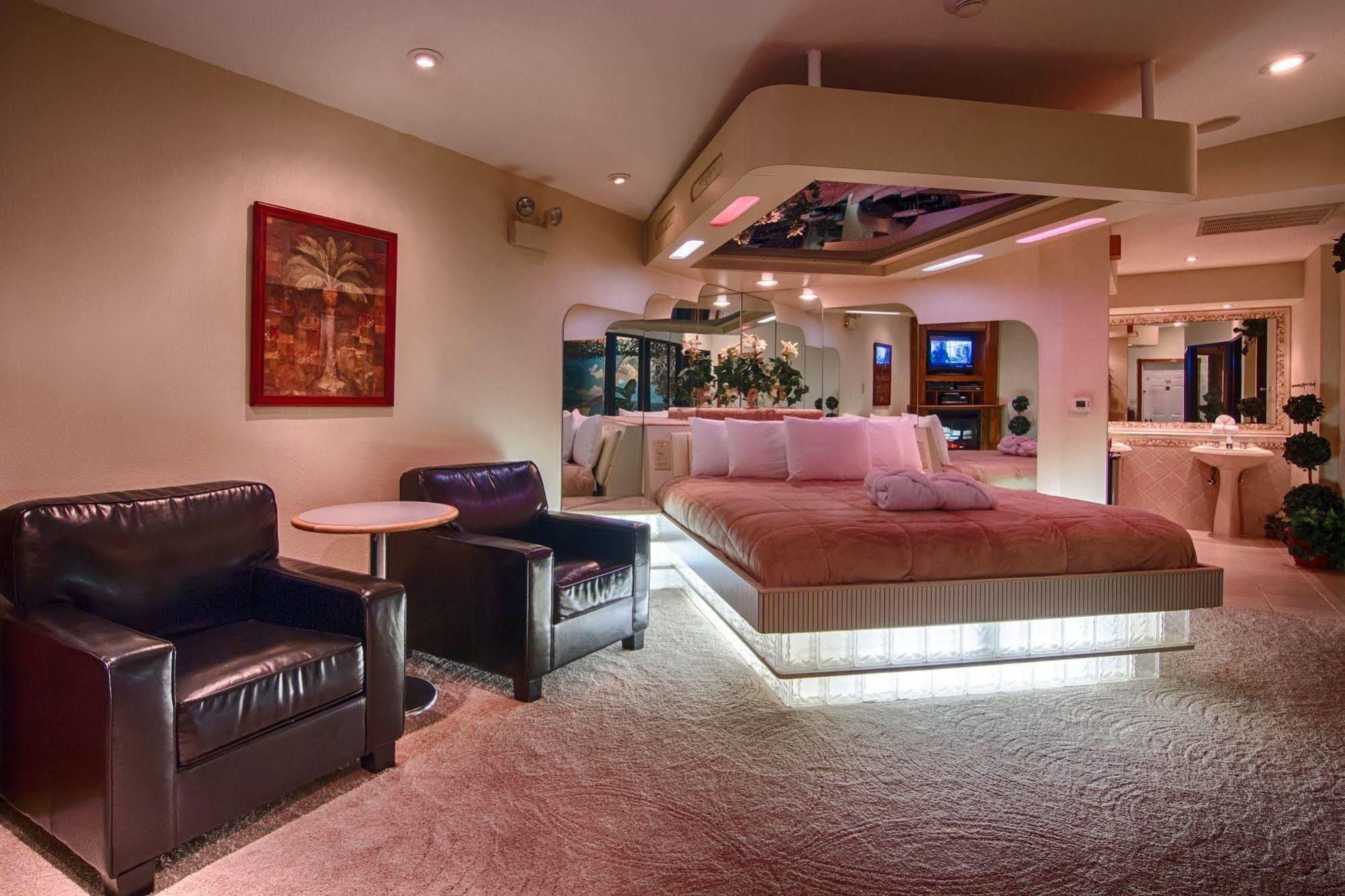 Sybaris Pool Suites - Indianapolis Extérieur photo