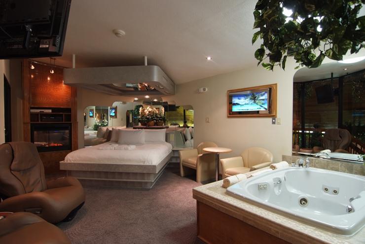 Sybaris Pool Suites - Indianapolis Chambre photo